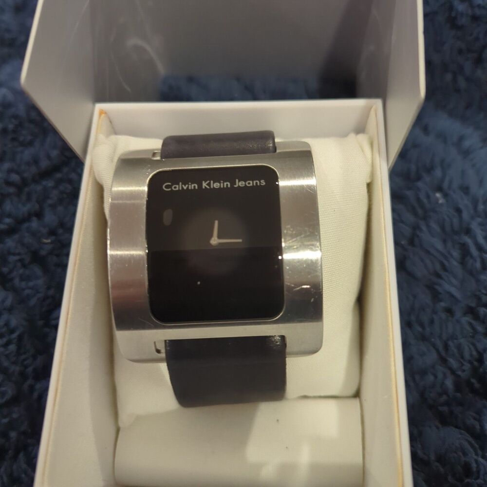 Calvin Klein Jeans watch Not Working But May Need A New Battery.